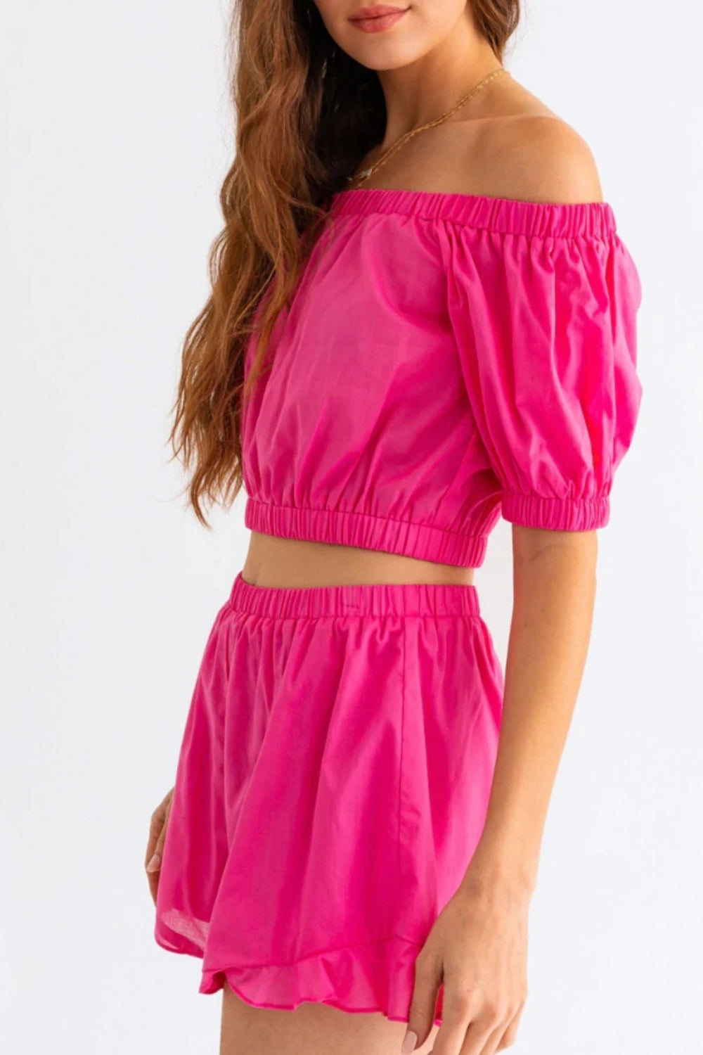 Off-Shoulder Crop Top and Ruffled Shorts (SET)